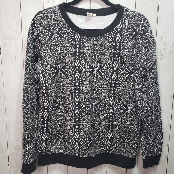 Vans Tops - Vans Women's Crew Neck Sweatshirt Size Small Black